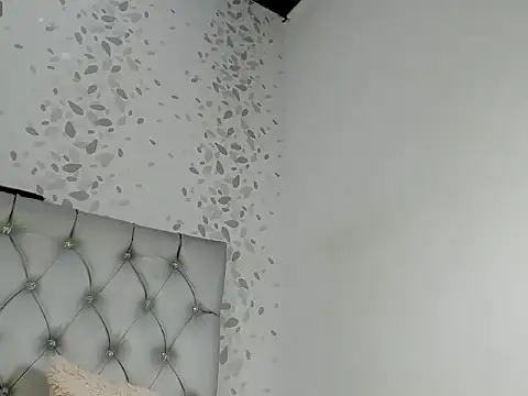 michelle perla online show from 09-17-25, 07:04