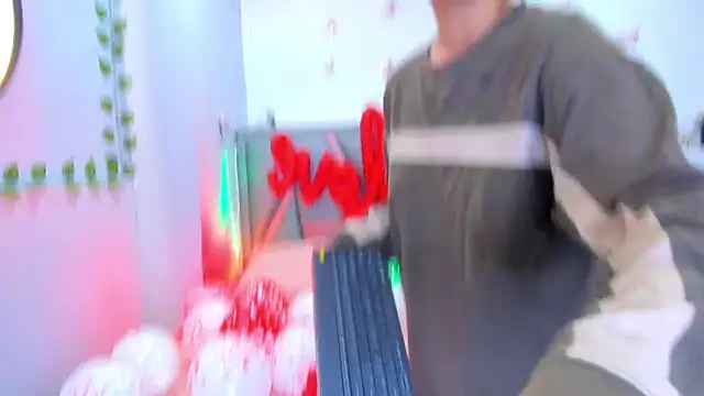 Sofia villareal online show from 02-14-26, 12:02