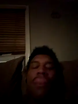 Snapshot of ShakeShaq chatting on 10-03-25, 06:43 ShakeShaq online show from 10-03-25, 06:43