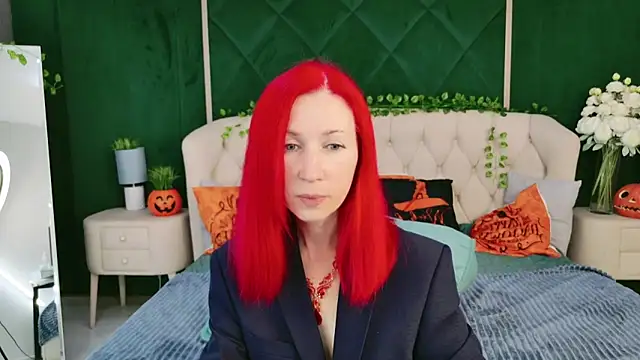 Sofia Lix online show from 10-28-25, 03:47