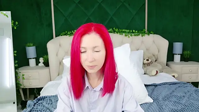 Sofia Lix online show from 11-22-25, 04:22