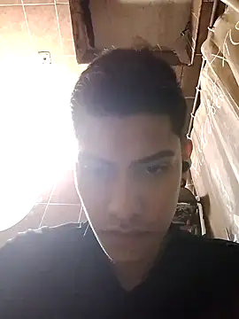 Snapshot of aispuro8505 chatting on 09-22-25, 08:05 aispuro8505 online show from 09-22-25, 08:05