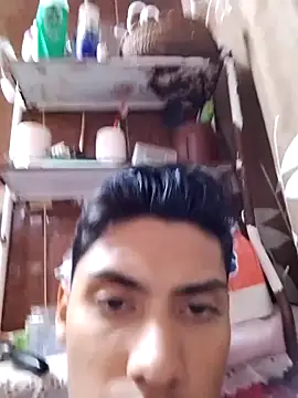 Snapshot of aispuro8505 chatting on 10-07-25, 08:33 aispuro8505 online show from 10-07-25, 08:33