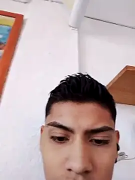 Snapshot of aispuro8505 chatting on 11-06-25, 07:48 aispuro8505 online show from 11-06-25, 07:48