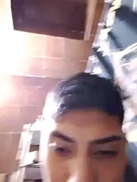 Snapshot of aispuro8505 chatting on 11-10-25, 04:50 aispuro8505 online show from 11-10-25, 04:50