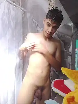 aispuro8505 online show from 02-20-26, 05:13