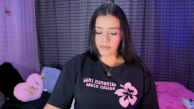 Snapshot of Kayleemorales chatting on 09-28-25, 04:45 Kayleemorales online show from 09-28-25, 04:45