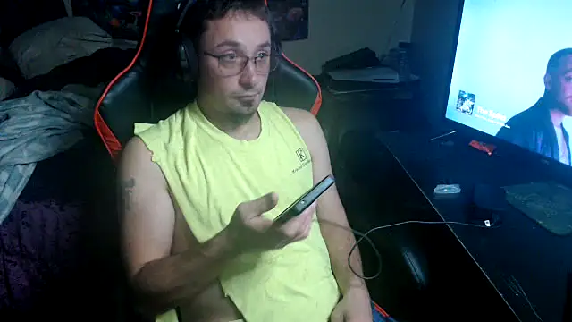 Snapshot of YoBlezz chatting on 11-01-25, 04:58 YoBlezz online show from 11-01-25, 04:58