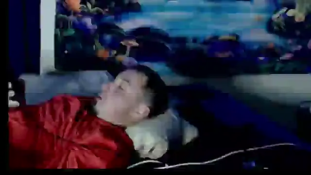 Snapshot of YoBlezz chatting on 11-13-25, 06:23 YoBlezz online show from 11-13-25, 06:23