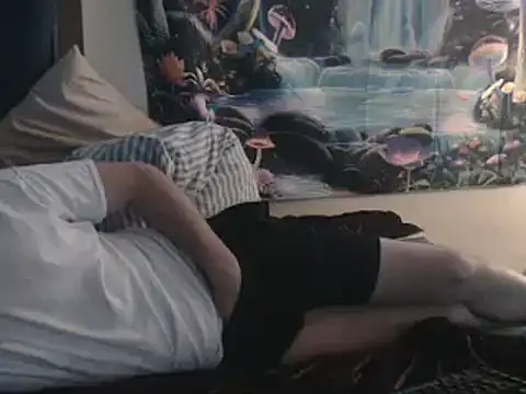 Snapshot of YoBlezz chatting on 11-22-25, 08:57 YoBlezz online show from 11-22-25, 08:57