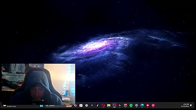 Snapshot of YoBlezz chatting on 11-22-25, 10:42 YoBlezz online show from 11-22-25, 10:42