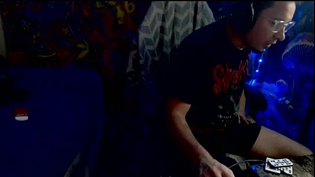 Snapshot of YoBlezz chatting on 11-29-25, 11:46 YoBlezz online show from 11-29-25, 11:46