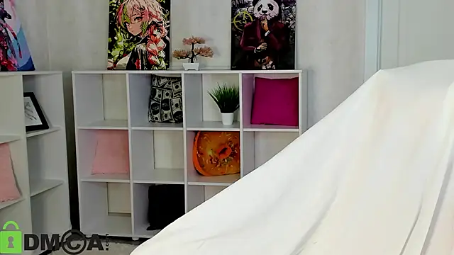 Agnes Passero online show from 10-23-25, 08:35