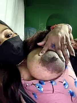 V-hot-swiet online show from 11-11-25, 11:38