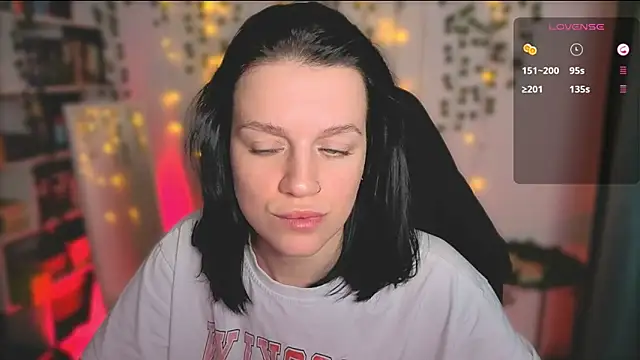 Snapshot of raspberry__girl_ chatting on 10-10-25, 09:03 raspberry  girl  online show from 10-10-25, 09:03