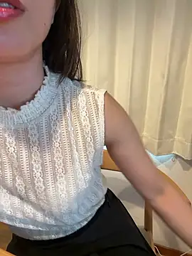 Snapshot of siichan-ta chatting on 09-11-25, 01:28 siichan-ta online show from 09-11-25, 01:28