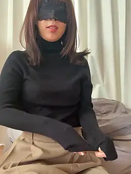 Snapshot of siichan-ta chatting on 10-30-25, 12:23 siichan-ta online show from 10-30-25, 12:23