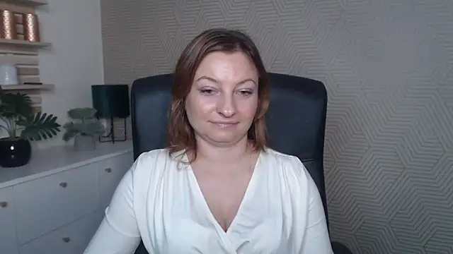 angelaSamt online show from 11-15-25, 08:00