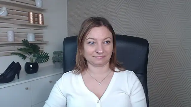 angelaSamt online show from 12-02-25, 06:41