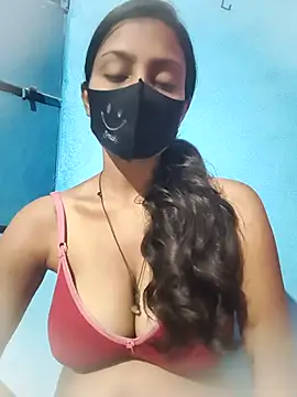 posewith online show from 09-30-25, 08:47