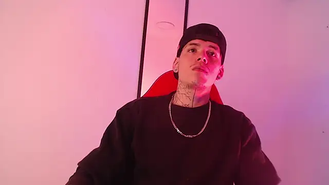 Anhonymus  online show from 09-29-25, 03:44