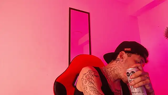 Anhonymus  online show from 10-05-25, 10:29