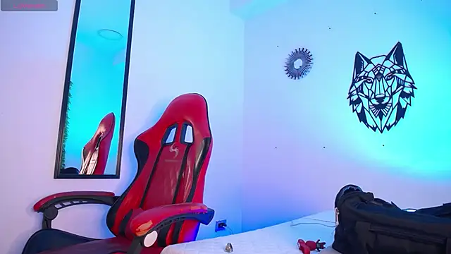 Anhonymus  online show from 12-05-25, 03:59