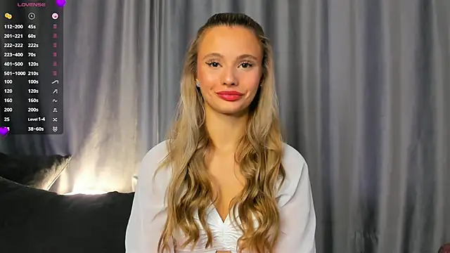 Snapshot of NaughtySeraphine chatting on 11-05-25, 06:13 NaughtySeraphine online show from 11-05-25, 06:13