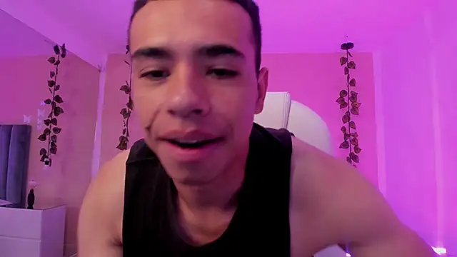 Muscle Scott online show from 11-02-25, 01:24