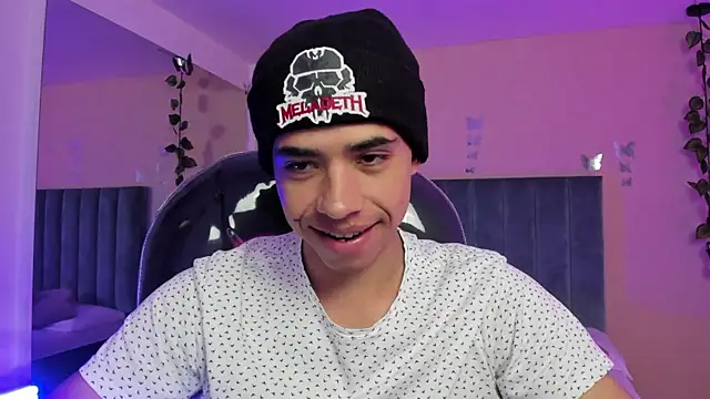 Muscle Scott online show from 11-21-25, 12:59