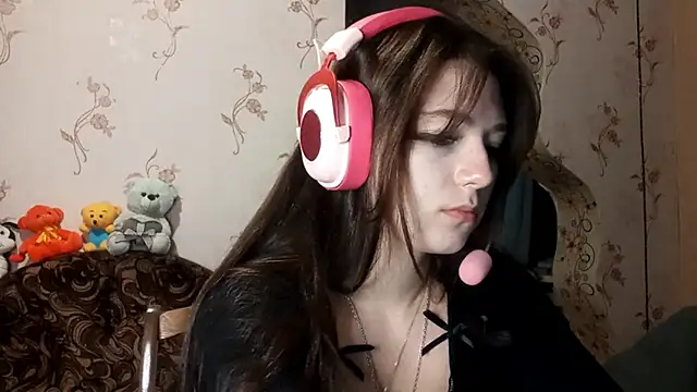 Sophiecuttie online show from 10-14-25, 03:35