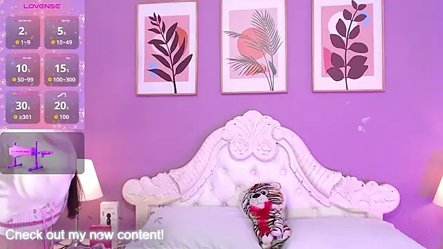 HatsaJones online show from 03-19-26, 03:54