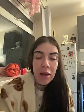 Snapshot of valentinalamont chatting on 09-13-25, 12:54 valentinalamont online show from 09-13-25, 12:54