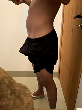 Snapshot of oconnnel chatting on 10-12-25, 02:16 oconnnel online show from 10-12-25, 02:16