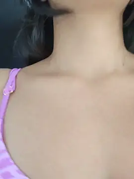 Snapshot of Rumy_2005 chatting on 11-24-25, 12:27 Rumy 2005 online show from 11-24-25, 12:27