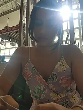 Snapshot of Rumy_2005 chatting on 11-28-25, 01:25 Rumy 2005 online show from 11-28-25, 01:25