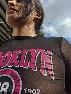 Snapshot of Rumy_2005 chatting on 12-13-25, 07:53 Rumy 2005 online show from 12-13-25, 07:53