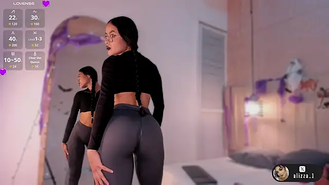 Snapshot of alizza_ chatting on 10-23-25, 11:53 alizza online show from 10-23-25, 11:53