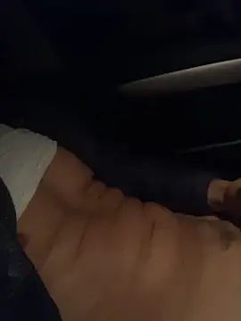 Snapshot of thelutty chatting on 10-10-25, 08:08 thelutty online show from 10-10-25, 08:08