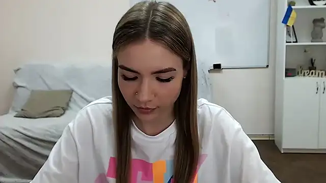 Snapshot of aSingleOne chatting on 11-04-25, 11:15 aSingleOne online show from 11-04-25, 11:15