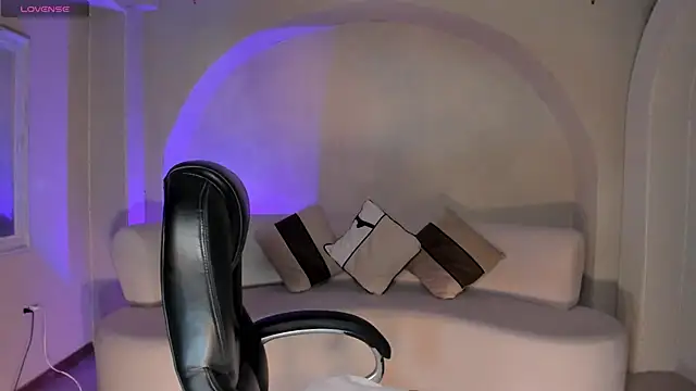 MayaMoretti  online show from 02-25-26, 04:00