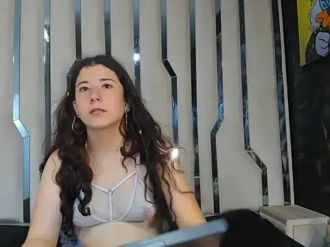 Snapshot of AuroraFishx69 chatting on 09-27-25, 06:02 AuroraFishx69 online show from 09-27-25, 06:02