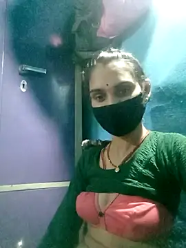 Snapshot of Nishaa_ji chatting on 10-04-25, 07:28 Nishaa ji online show from 10-04-25, 07:28