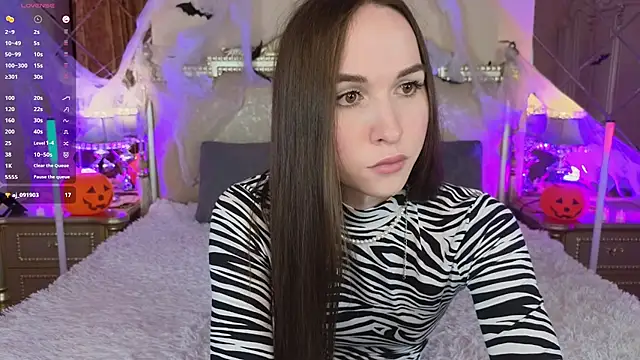 Snapshot of Angeel_Kate chatting on 10-30-25, 01:12 Angeel Kate online show from 10-30-25, 01:12