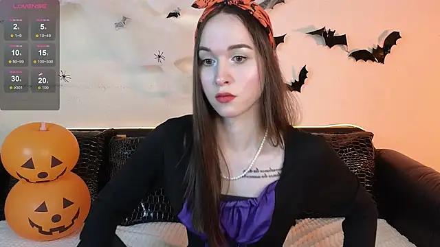 Snapshot of Angeel_Kate chatting on 10-31-25, 06:47 Angeel Kate online show from 10-31-25, 06:47