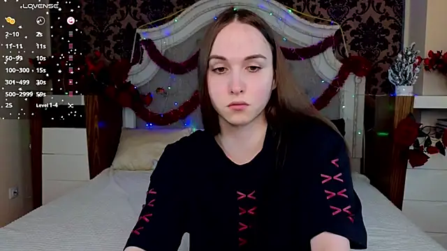 Snapshot of Angeel_Kate chatting on 12-15-25, 06:06 Angeel Kate online show from 12-15-25, 06:06