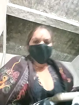 suhani sharmj online show from 12-18-25, 10:49