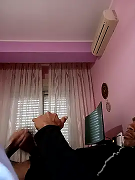 estrogeni online show from 11-24-25, 07:30