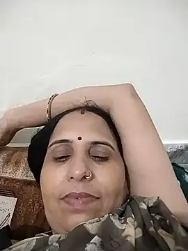 Snapshot of Hot_liya54 chatting on 08-01-26, 06:29 Hot liya54 online show from 08-01-26, 06:29