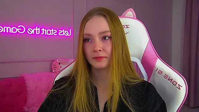 AgataFoxley online show from 11-24-25, 07:30